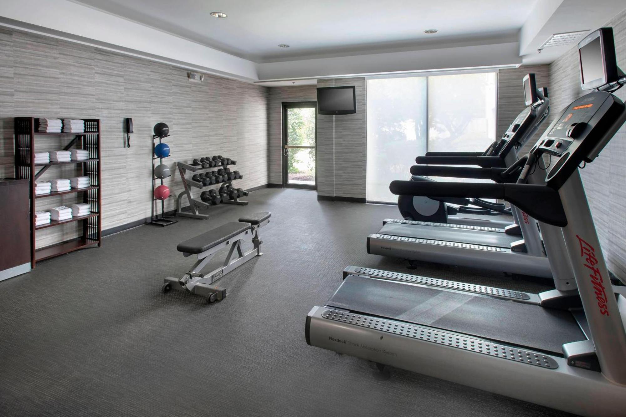 Courtyard By Marriott Princeton Zewnętrze zdjęcie
